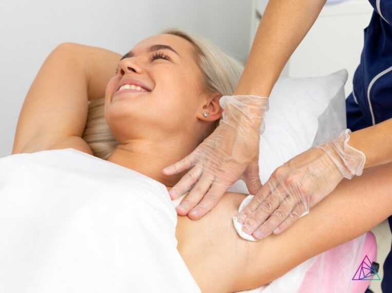 oin-Astanza-for-an-Exclusive-Laser-Hair-Removal-Webinar-featuring-Renew-MedSpa